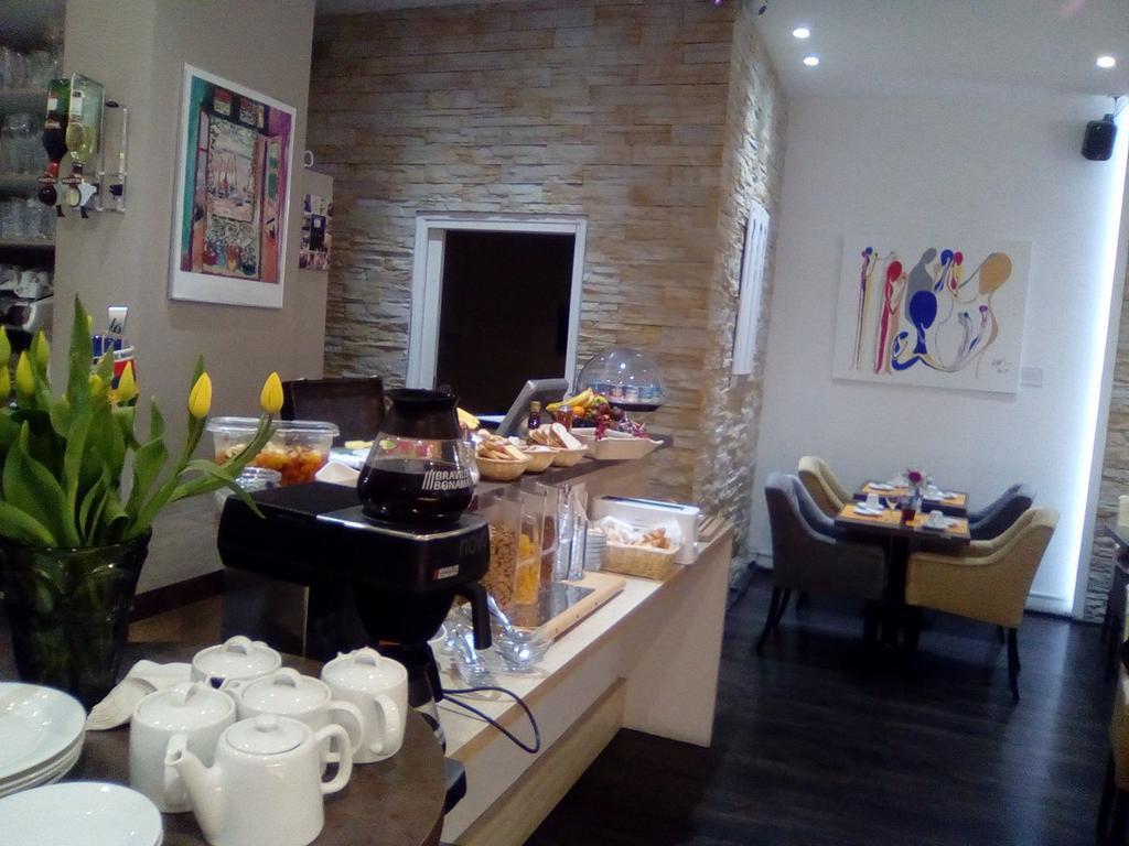 La Tour Hotel 3*